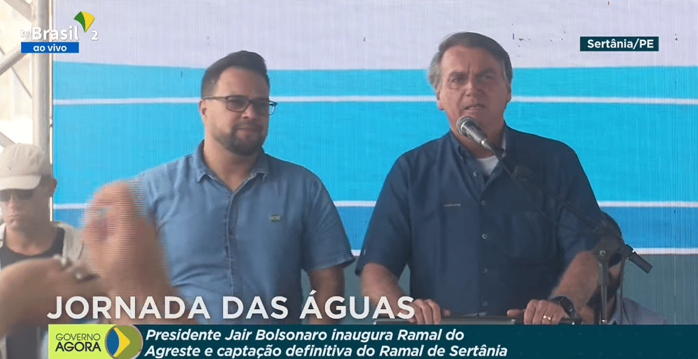 Bolsonaro inaugura canais hídricos fora de operação