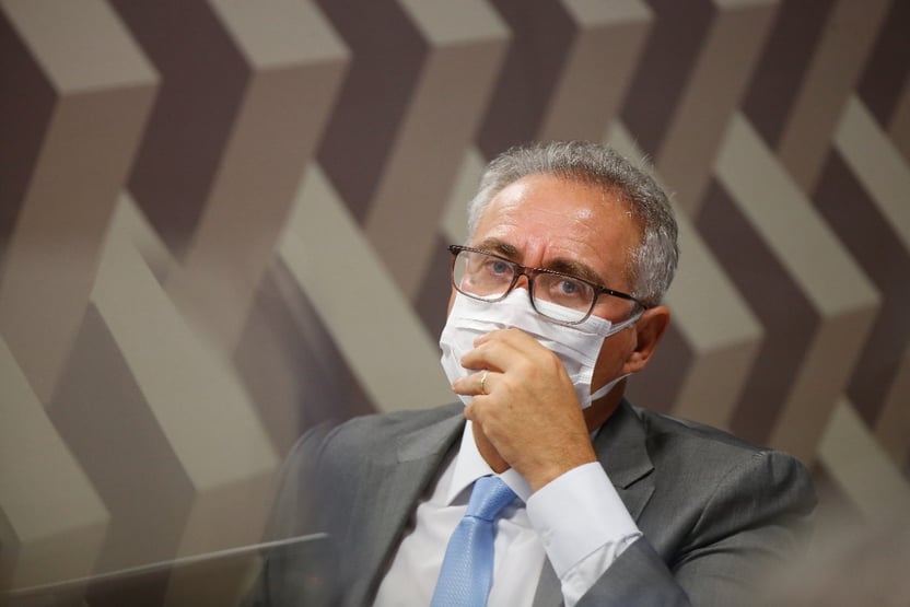 Renan Calheiros chama CPI do preço dos combustíveis de “teatrinho”