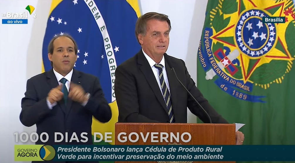 Bolsonaro diz que pode cancelar ida a Maringá após ventania
