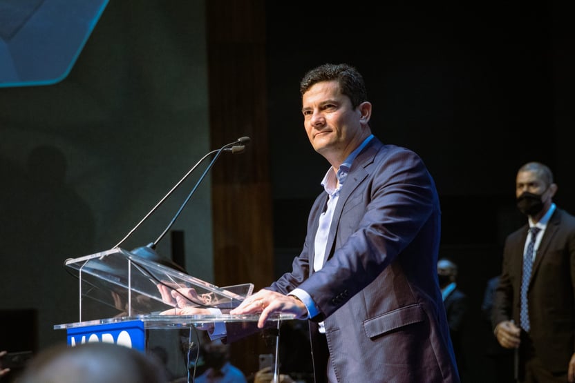 É preciso matar o Sergio Moro do futuro