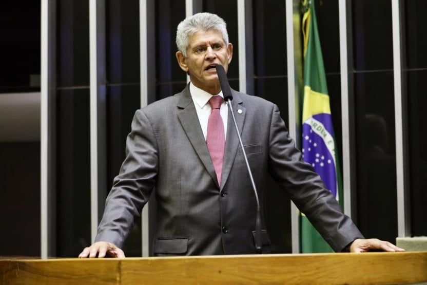 “Nós vamos ter que conversar de novo, né?”