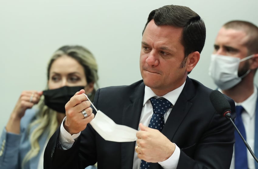 Ministro diz que delegada ligada a caso de Allan dos Santos “faltou com a verdade”