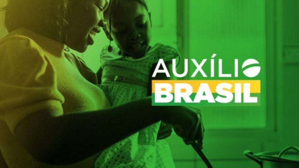 Câmara aprova texto-base de MP que torna permanente o Auxílio Brasil de R$ 400
