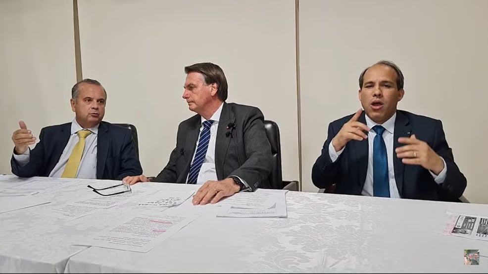 Bolsonaro volta a defender armamento: “Vou cortar o nariz para evitar estupro?”
