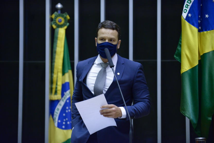 Bolsonaro admitiu interferência no Enem, diz deputado