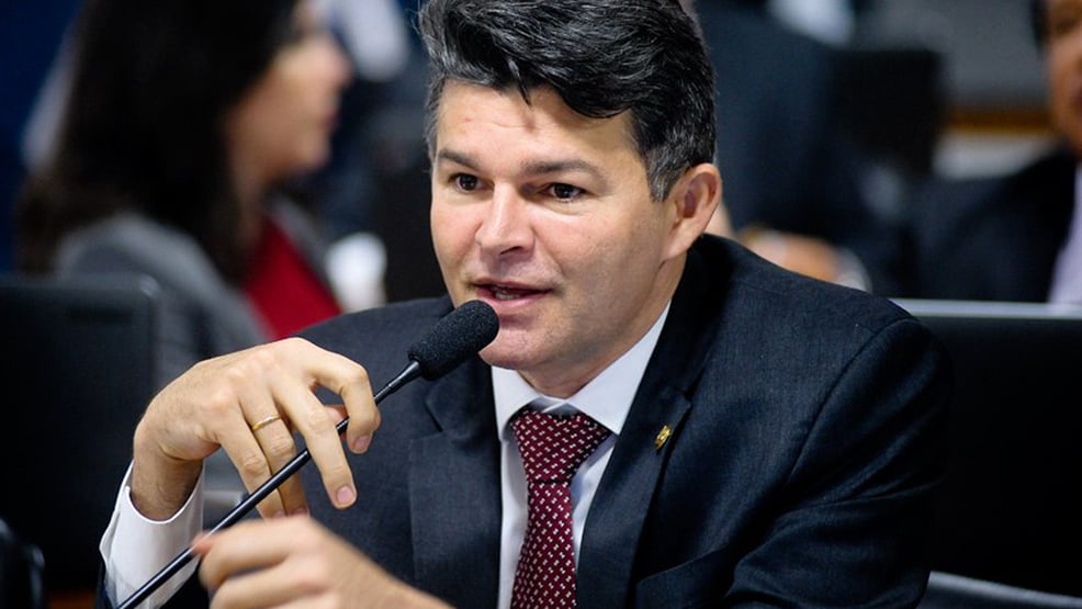 Moraes abre inquérito por suposto crime de racismo pelo deputado José Medeiros