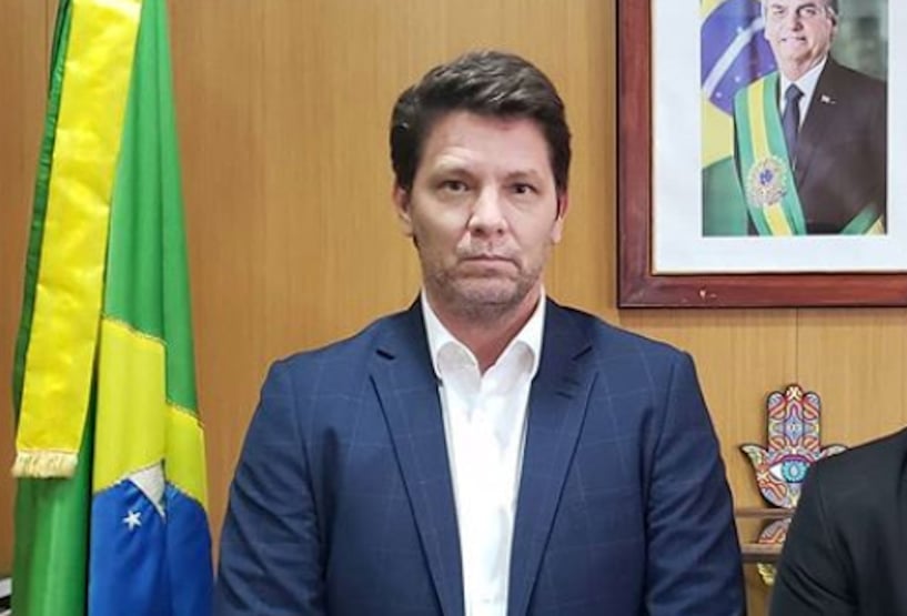 O bolsonarismo deveria ser “dezimado” da política; assista