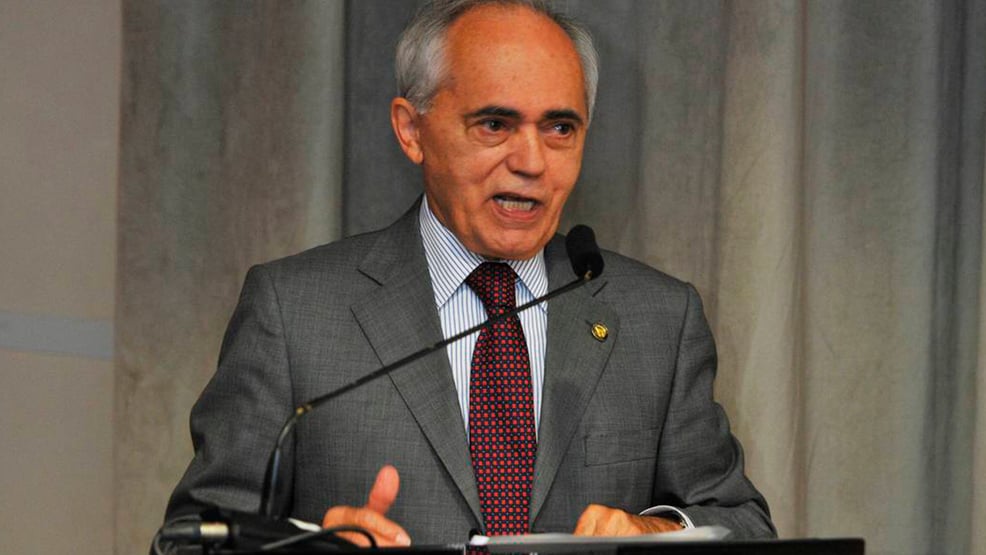Senado aprova indicação de Raimundo Carreiro para assumir embaixada em Portugal