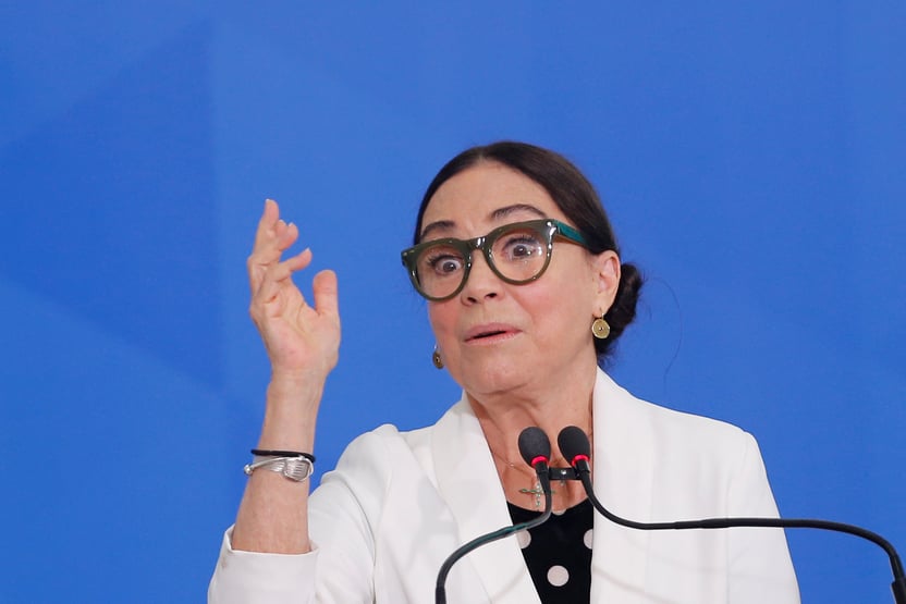 Regina Duarte publica montagem de Bolsonaro e Jesus: “Disseram que é fake, mas não acreditei”