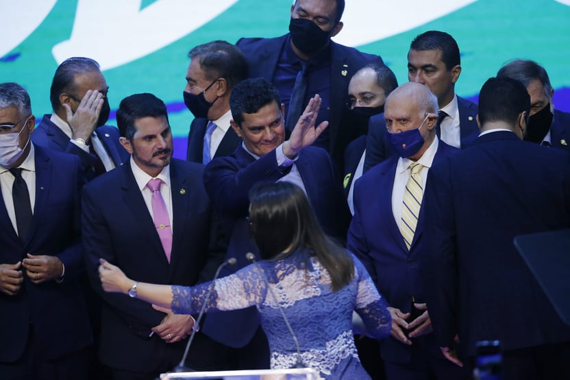 Moro já pontua na pesquisa espontânea