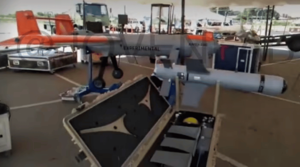 Com ajuda iraniana, Venezuela apresenta drone armado, o primeiro da América Latina