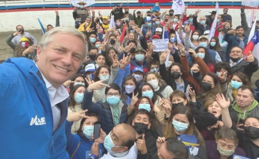 Eleição polarizada é teste de resistência para democracia chilena