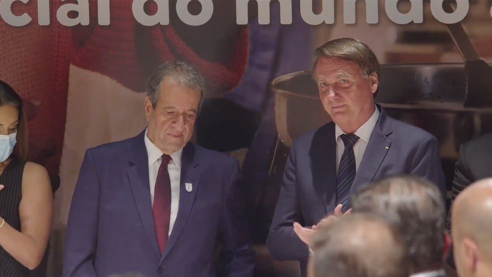 Bolsonaro, casado com Valdemar, diz: “A gente muda”