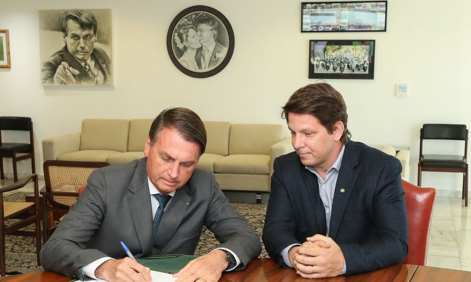 Fachin determina que Bolsonaro e frias expliquem crise em Lei Rouanet e Ancine