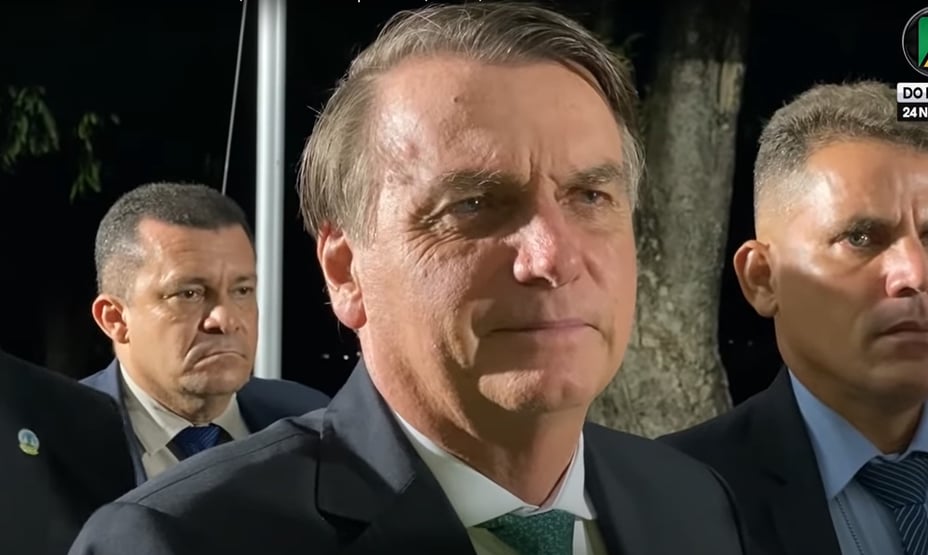 Mulher detida por ordem de Bolsonaro na Dutra diz que não falou em noivinha do Aristides