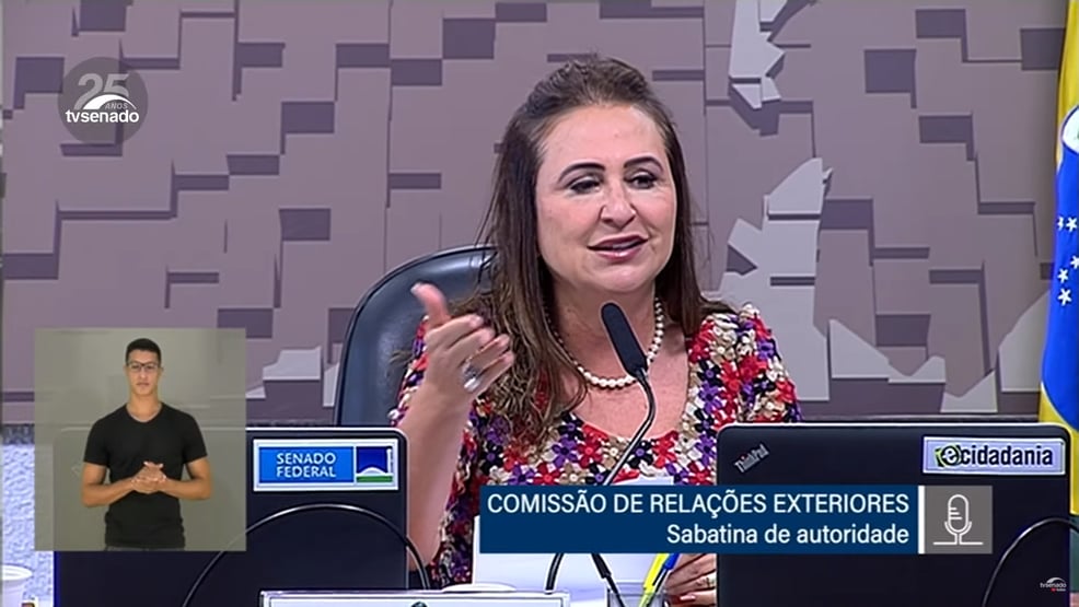 Kátia Abreu quer debate entre diplomatas de Rússia e Ucrânia no Senado