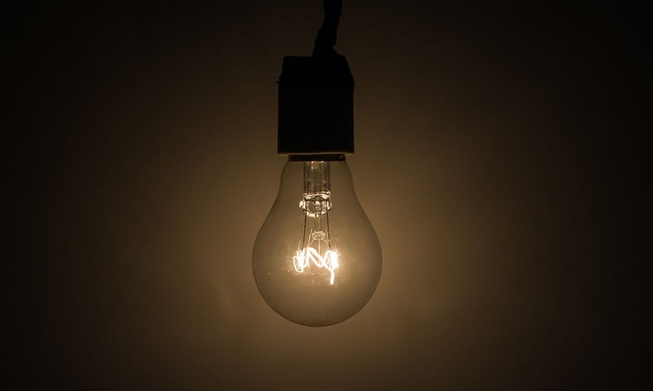Em 7 anos, conta de luz subiu mais do que o dobro da inflação