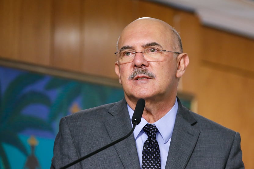 Abstenção no primeiro dia do Enem é de 26%