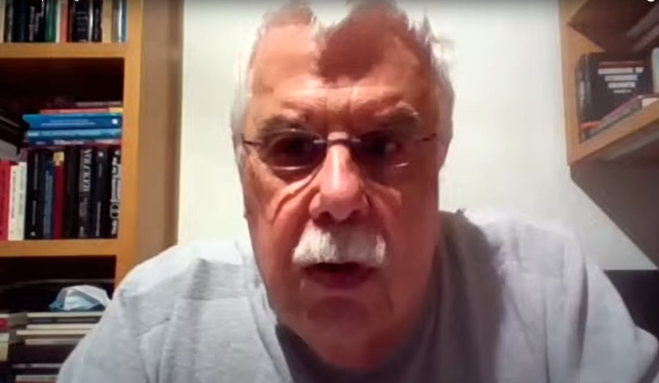 Pastore rebate Guedes: “Vou continuar envelhecendo dignamente, trabalhando pelo país”