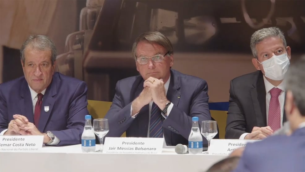 Com apoio do PL, Congresso pretende derrubar veto de Bolsonaro e manter fundão