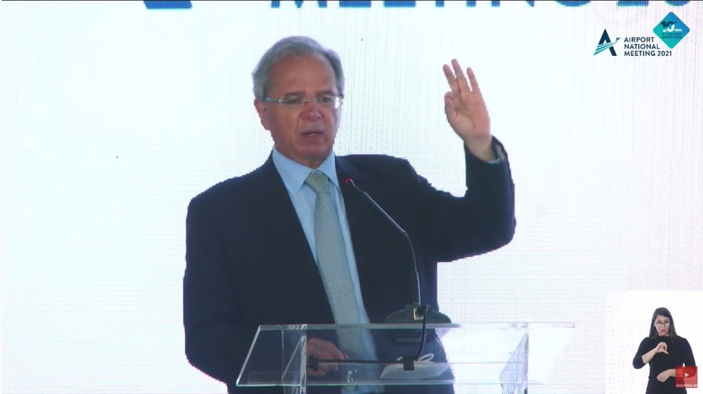 “Essa conversa de que o Brasil não vai crescer é conversa de maluco”, diz Guedes