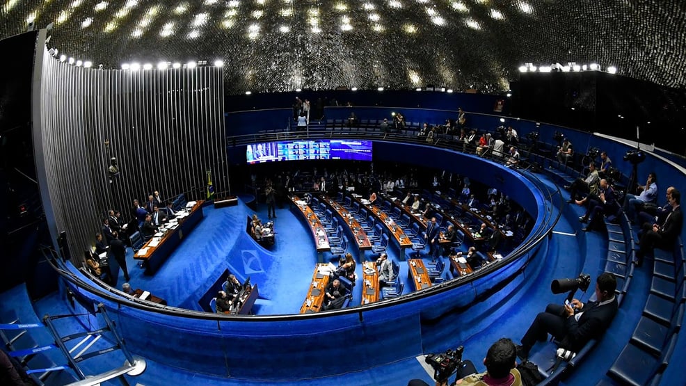 Congresso adia análise de vetos sobre a privatização da Eletrobras e BR do Mar