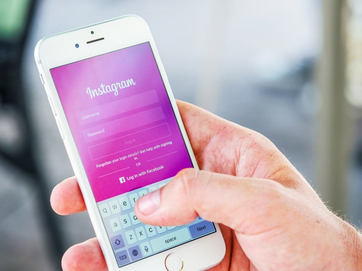 Com bloqueio a Facebook e Instagram, demanda por VPNs dispara na Rússia