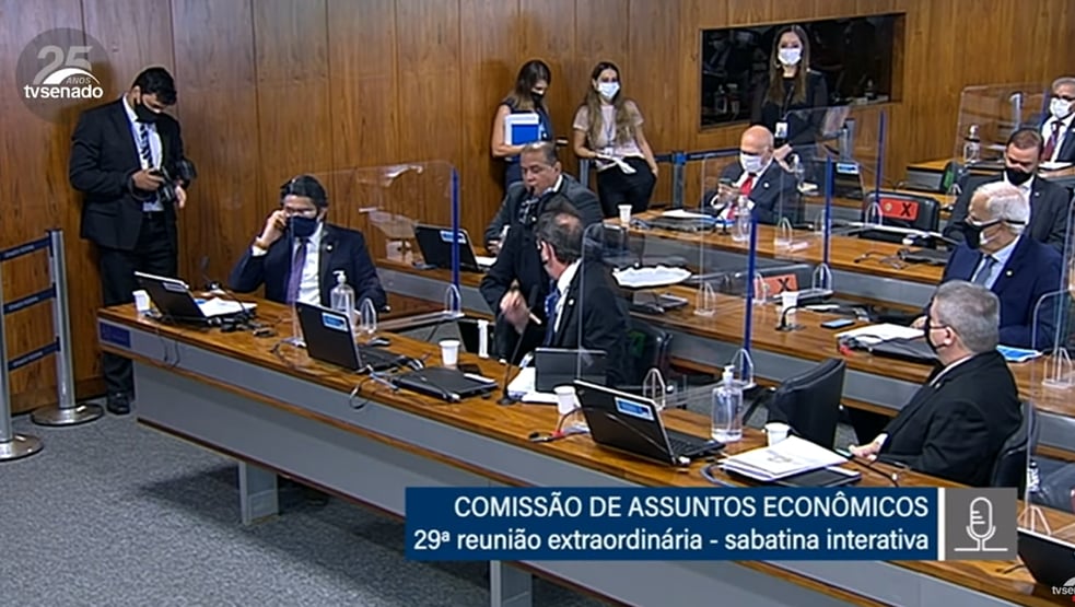 Disputa pelo TCU: com pareceres de relatores, comissão do Senado inicia sessão