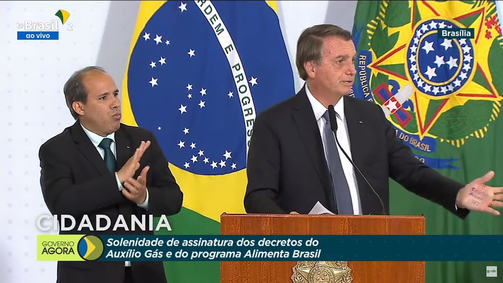 “Um evangélico com uma enorme capacidade”, diz Bolsonaro, sobre André Mendonça