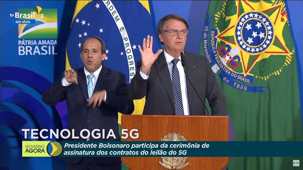 “Se eu falar aqui agora ivermectina, hidroxicloroquina, cai o sinal da televisão”