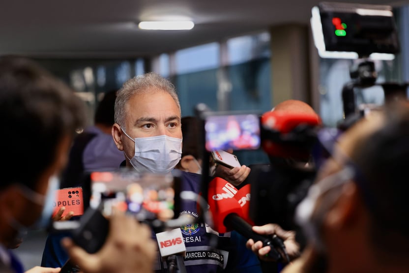 Vacinação de crianças, que já ocorre nos EUA, Europa e Israel, “não é consensual”, diz Queiroga