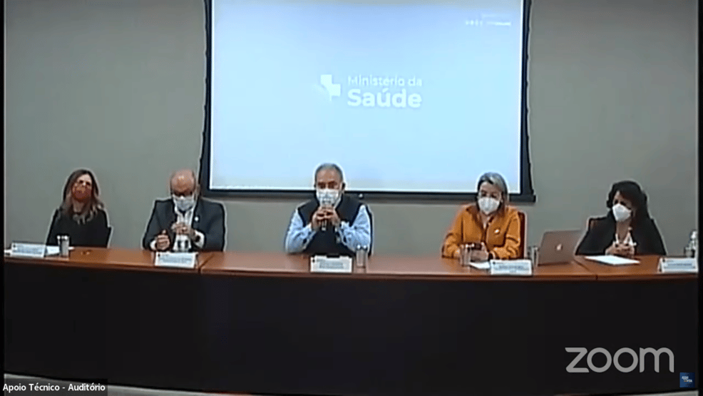“Esse não é o assunto de nossa entrevista coletiva”, diz Queiroga, sobre vacinação de crianças