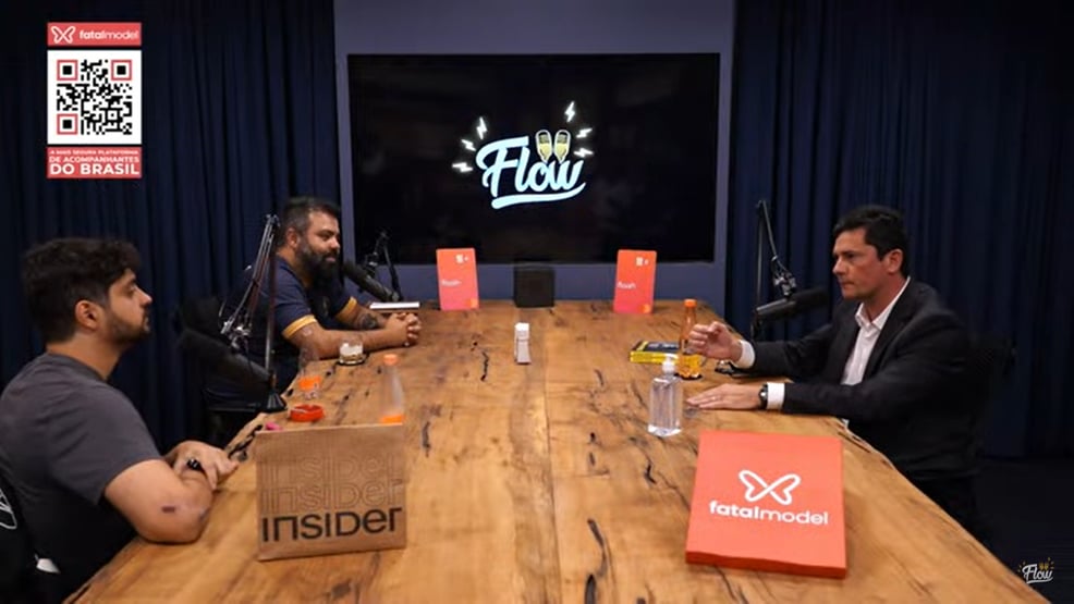 Moro dá entrevista a podcast patrocinado por serviço de acompanhantes