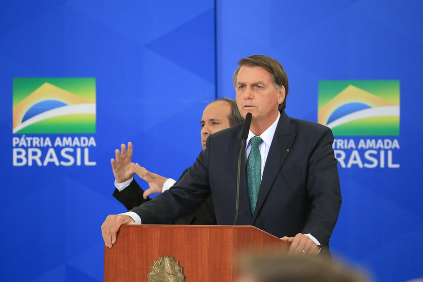 Centrão e militares disputam vaga de vice de Bolsonaro