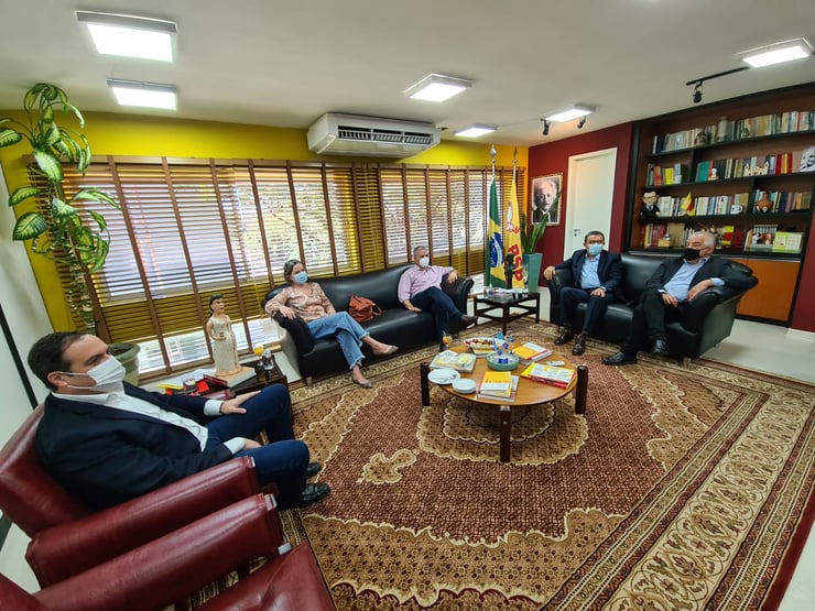PSB e PT acertam palanques em Pernambuco e Rio de Janeiro; SP será alvo de consulta