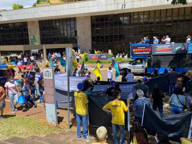 Servidores começam protestos com paralisação no Banco Central