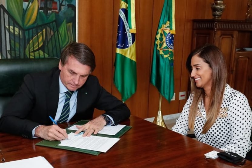 Lira é fiador da permanência de Flávia Arruda no governo Bolsonaro