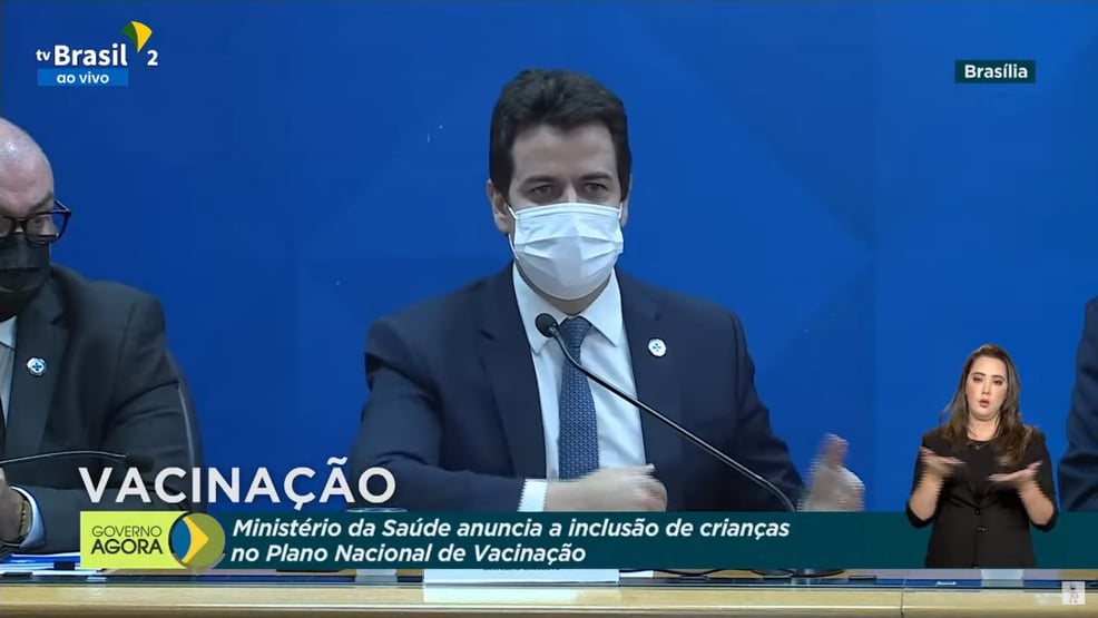 Nº 2 da Saúde admite que pasta comprou vacina para crianças antes de encerrar consulta pública
