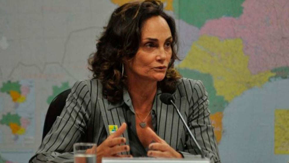 Assim como foi feito nos governos do PT, Bolsonaro quer tomar conta da Petrobras