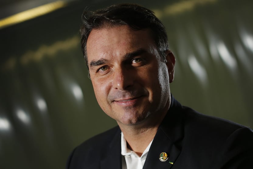 CNMP investiga vazamento de dados sobre rachadinha de Flávio Bolsonaro