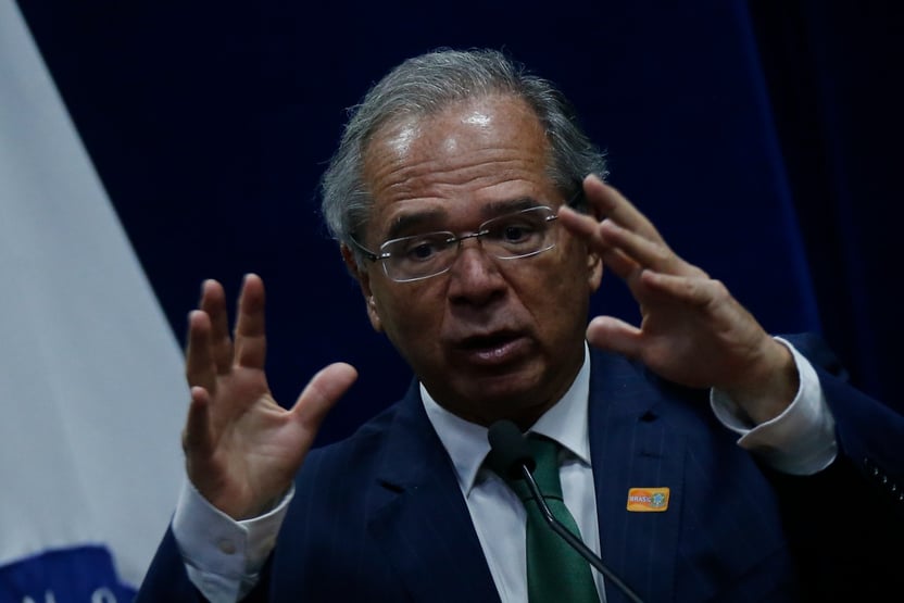 Guedes, sobre reajuste a servidores: “Até 5% dá”