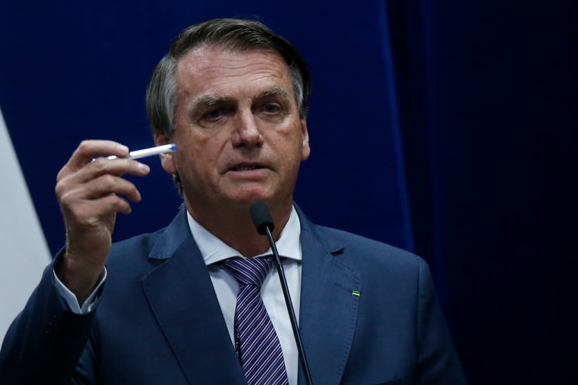 “Boto minha cara no fogo pelo Milton”, diz Bolsonaro, sobre ‘bolsolão do MEC’