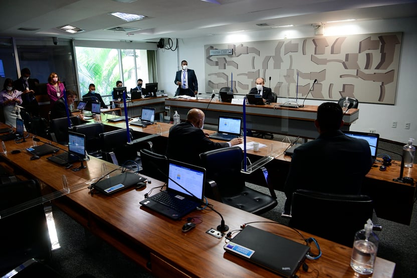 Milton Ribeiro fez ligações, enviou ofício e garantiu a blindagem no Senado