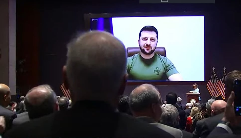No Congresso dos EUA, Zelensky compara ataque russo a 11/09 e pede zona de exclusão aérea