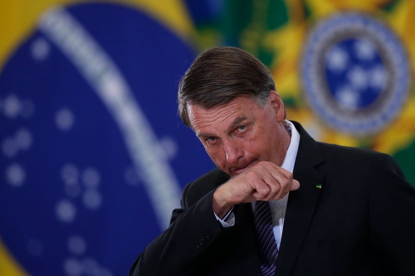 Bolsonaro minimiza atos antidemocráticos: “Tem que ter pena de quem defende AI-5”