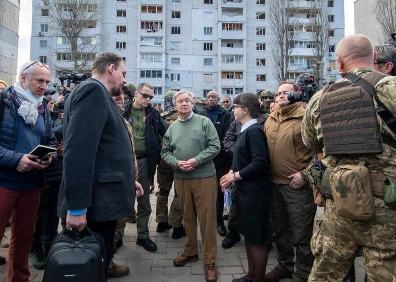 Secretário-geral da ONU, após bombardeio durante visita a Kiev: “Não desistiremos”