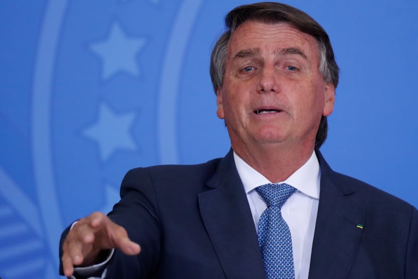 Às vésperas de Cúpula das Américas, Bolsonaro questiona vitória de Biden