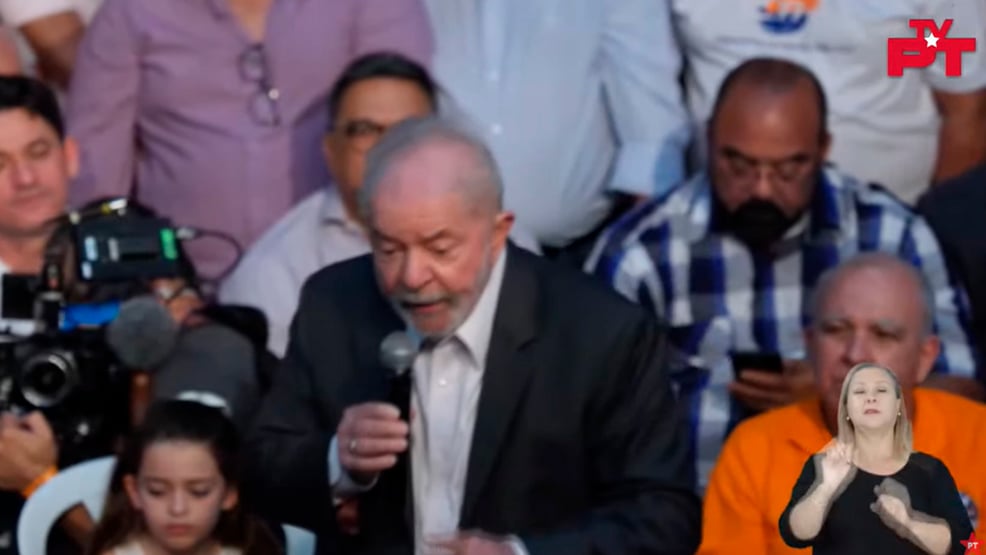 Lula sobe 5 pontos em nova pesquisa FSB