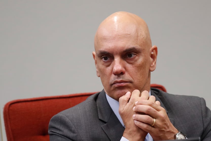 Moraes estende inquérito por declarações de Bolsonaro sobre vacina