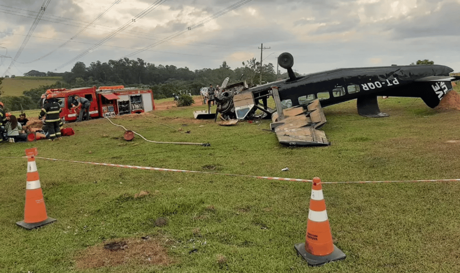 Acidente com avião em Boituva deixa ao menos 2 mortos